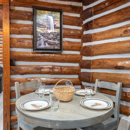 Buckhorn Hideaway By Stony Brook Cabins Gatlinburg Eksteriør billede