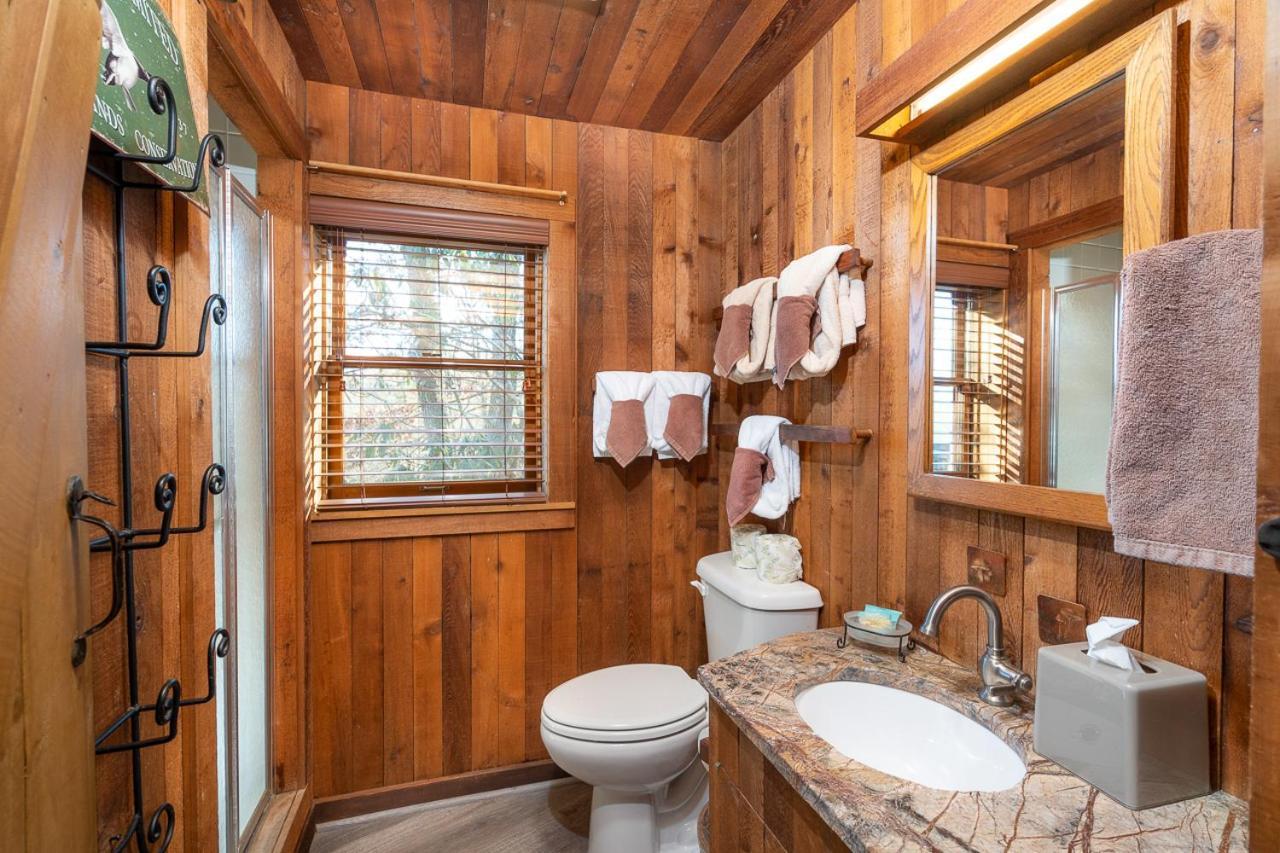 Buckhorn Hideaway By Stony Brook Cabins Gatlinburg Eksteriør billede
