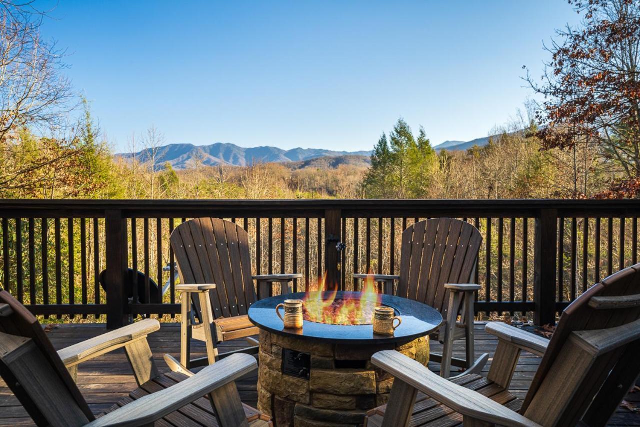 Buckhorn Hideaway By Stony Brook Cabins Gatlinburg Eksteriør billede