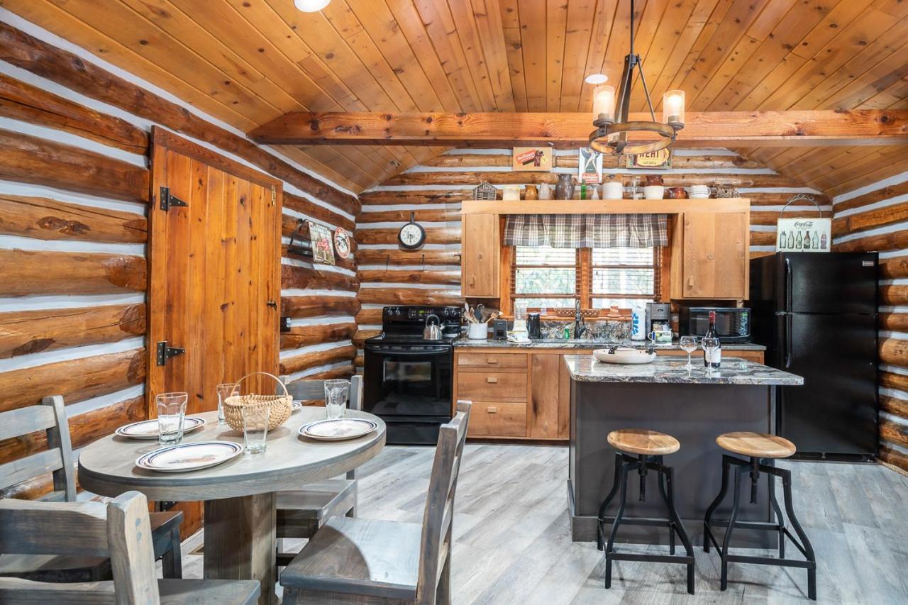 Buckhorn Hideaway By Stony Brook Cabins Gatlinburg Eksteriør billede